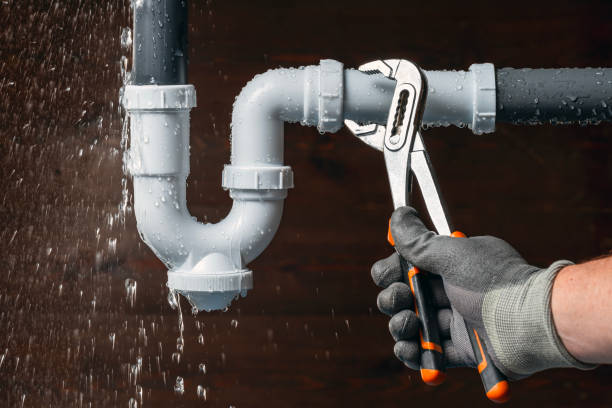 Professional Leak Detection technician working in Hammond, WI